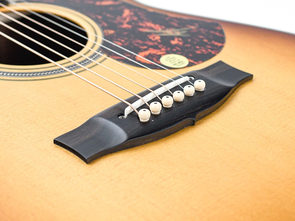 Maton EBG808c Vintage Amber Burst Satin Nashville Cutaway | The